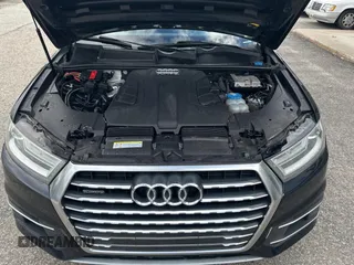 2017 Audi Q7 Premium with VIN WA1AAAF72HD008806, listed as a Copart auction lot 53731285 with 210,608 mi miles and Clean title. Bid and sale history available at DreamBid. Image 7.
