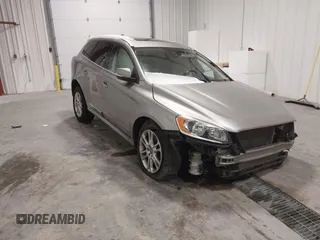 2015 Volvo XC60 T5 Drive-E Premier Plus with VIN YV440MDC6F2616258, listed as a IAAI auction lot 41530303 with 129,950 mi miles. Bid and sale history available at carsss.com. Image 1.