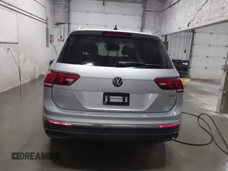 2024 Volkswagen Tiguan SE with VIN 3VV2B7AXXRM098733, listed as a IAAI auction lot 42544697 with 26,034 mi miles and . Bid and sale history available at DreamBid. Image 16.