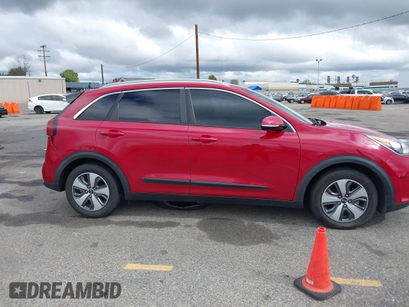 2018 Kia Niro EX with VIN KNDCC3LC7J5143379, listed as a IAAI auction lot 41793266 with 117,760 mi miles. Bid and sale history available at carsss.com. Image 13.