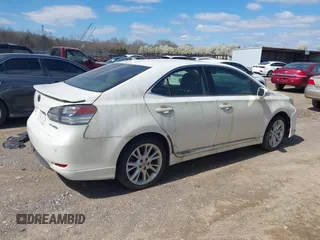2010 Lexus HS 250h z VIN JTHBB1BAXA2019903, wystawiony jako IAAI lot #41712038 z przebiegiem 224 733 mil mil oraz . Historia ofert i sprzedaży dostępna na DreamBid. Obrazek 13.