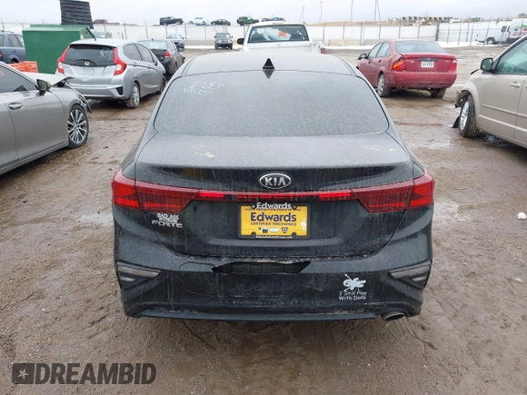 2021 Kia Forte LXS with VIN 3KPF24AD2ME270647, listed as a IAAI auction lot 41708527 with 18,010 mi miles. Bid and sale history available at carsss.com. Image 16.