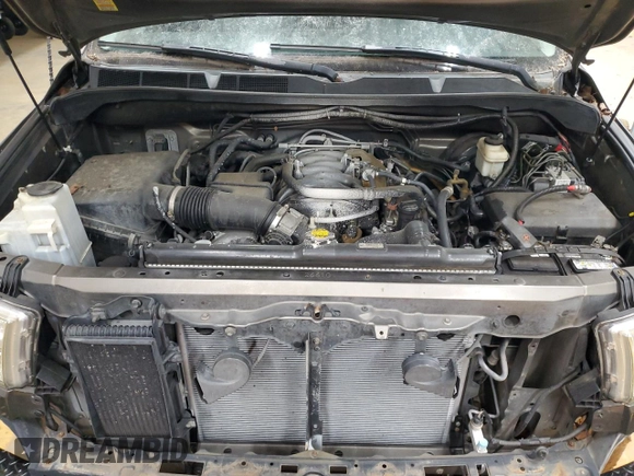 2010 Toyota Tundra Limited z VIN 5TFHW5F16AX119890, wystawiony jako Copart lot #88932465 z przebiegiem 312 300 mil mil oraz Czysty tytuł • Clean title. Historia ofert i sprzedaży dostępna na DreamBid. Obrazek 11.