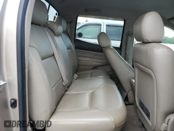 2005 Toyota Tacoma z VIN 5TEMU52N85Z030964, wystawiony jako Copart lot #56659335 z przebiegiem 249 764 mil mil oraz Szkoda całkowita • Salvage title. Historia ofert i sprzedaży dostępna na DreamBid. Obrazek 10.