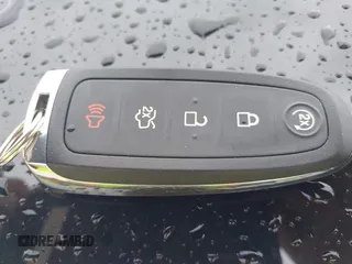 2016 Ford Focus Titanium с VIN 1FADP3N26GL387872, выставлен на аукционе IAAI как лот 42183397 с пробегом 30 557 миль миль и . История ставок и продаж доступна на DreamBid. Изображение 11.