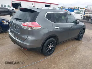 2015 Nissan Rogue SL with VIN 5N1AT2MT4FC773875, listed as a IAAI auction lot 41803439 with 206,399 mi miles. Bid and sale history available at carsss.com. Image 4.