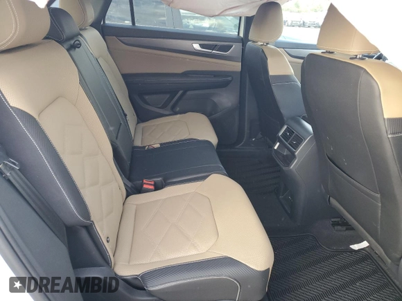 2024 Volkswagen Atlas SE with VIN 1V2LE2CA5RC201644, listed as a Copart auction lot 77458394 with 47,523 mi miles and Salvage title. Bid and sale history available at DreamBid. Image 11.