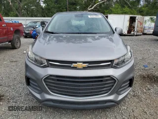 2020 Chevrolet Trax LS z VIN 3GNCJKSB3LL175622, wystawiony jako Copart lot #63316885 z przebiegiem Nie podano mil oraz Szkoda całkowita • Salvage title. Historia ofert i sprzedaży dostępna na DreamBid. Obrazek 5.