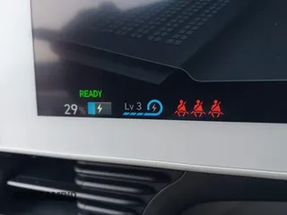 2024 Hyundai Ioniq 5 SE z VIN KM8KM4DE3RU335734, wystawiony jako IAAI lot #41657647 z przebiegiem 445 mil mil oraz . Historia ofert i sprzedaży dostępna na DreamBid. Obrazek 22.