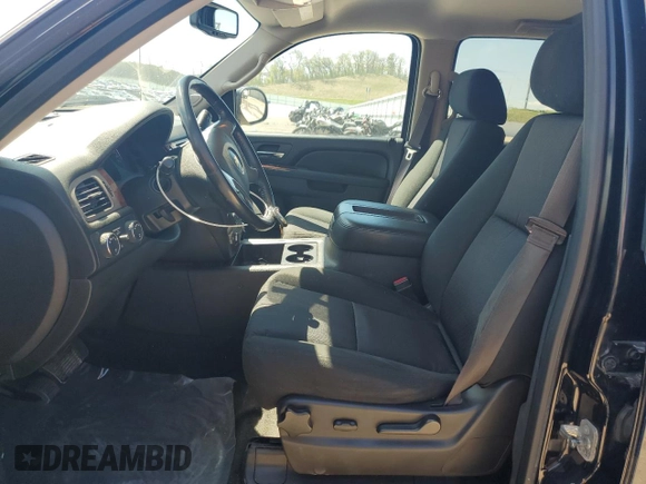 2013 Chevrolet Avalanche LS with VIN 3GNTKEE77DG352947, listed as a Copart auction lot 54572305 with 120,015 mi miles and Clean title. Bid and sale history available at DreamBid. Image 7.