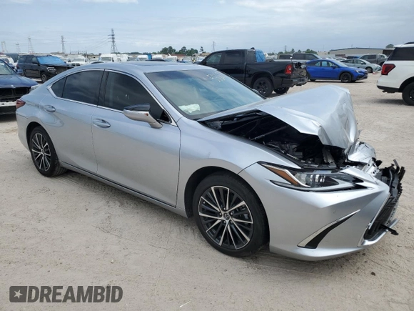 2024 Lexus ES 250 with VIN 58AD11D1XRU013033, listed as a Copart auction lot 53267625 with 17,916 mi miles and Salvage title. Bid and sale history available at DreamBid. Image 4.