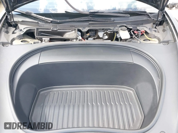 2024 Tesla Model 3 z VIN 5YJ3E1EA0RF782725, wystawiony jako IAAI lot #42248130 z przebiegiem 40 776 mil mil oraz . Historia ofert i sprzedaży dostępna na DreamBid. Obrazek 10.