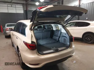 2016 Infiniti QX60 with VIN 5N1AL0MM0GC511950, listed as a IAAI auction lot 41690626 with 102,198 mi miles and . Bid and sale history available at DreamBid. Image 3.