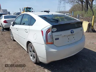 2013 Toyota Prius One z VIN JTDKN3DU4D5605091, wystawiony jako IAAI lot #41936396 z przebiegiem 148 852 mil mil oraz . Historia ofert i sprzedaży dostępna na DreamBid. Obrazek 3.