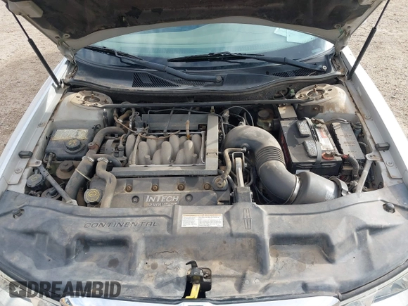 1998 Lincoln Continental with VIN 1LNFM97V8WY637860, listed as a IAAI auction lot 41746814 with 167,544 mi miles. Bid and sale history available at carsss.com. Image 10.