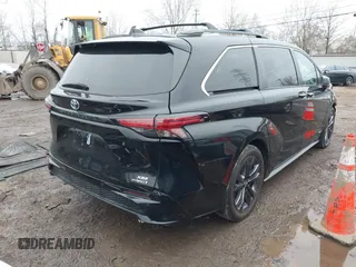 2021 Toyota Sienna XSE with VIN 5TDDRKEC7MS036230, listed as a IAAI auction lot 41454720 with 49,650 mi miles and . Bid and sale history available at DreamBid. Image 4.