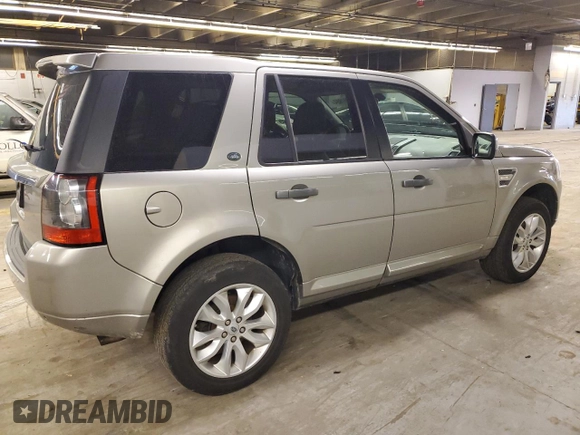 2011 Land Rover LR2 HSE with VIN SALFT2BN4BH217506, listed as a Copart auction lot 85781994 with 103,758 mi miles and Clean Title. Bid and sale history available at DreamBid. Image 3.