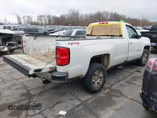 2015 Chevrolet Silverado 1500 LT with VIN 1GCNKRECXFZ414527, listed as a IAAI auction lot 41024683 with 219,673 mi miles. Bid and sale history available at carsss.com. Image 4.
