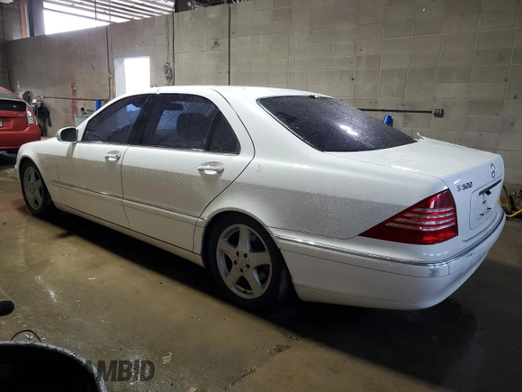 2006 Mercedes-Benz S 500 with VIN WDBNG75J56A482249, listed as a Copart auction lot 71941524 with 183,904 mi miles and Clean Title. Bid and sale history available at carsss.com. Image 2.