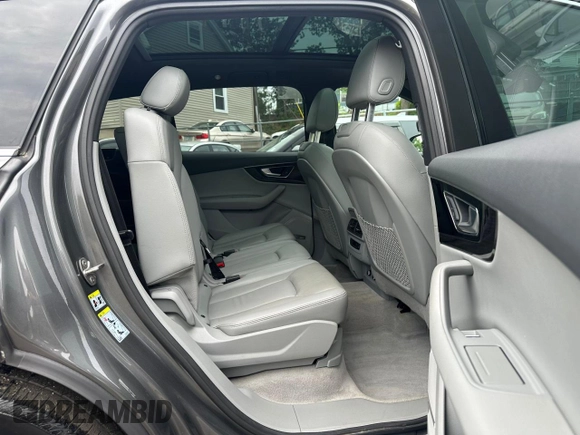 2019 Audi Q7 Premium Plus with VIN WA1LAAF73KD048392, listed as a Copart auction lot 60239275 with 152,699 mi miles and Clean title. Bid and sale history available at DreamBid. Image 6.