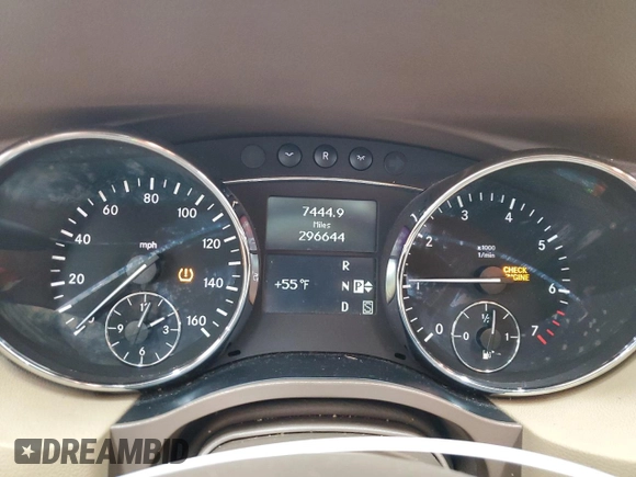 2008 Mercedes-Benz R 3.5L with VIN 4JGCB56E58A074460, listed as a Copart auction lot 84403464 with 296,644 mi miles and Salvage title. Bid and sale history available at DreamBid. Image 9.