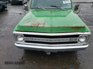 1971 Chevrolet Suburban z VIN CE261Z640706, wystawiony jako Copart lot #87385634 z przebiegiem 818 477 mil mil oraz Czysty tytuł • Clean title. Historia ofert i sprzedaży dostępna na DreamBid. Obrazek 12.