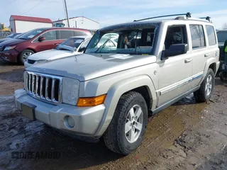 2008 Jeep Commander Limited with VIN 1J8HG58NX8C163429, listed as a IAAI auction lot 41501453 with 169,391 mi miles. Bid and sale history available at carsss.com. Image 2.