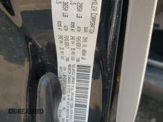2007 Jeep Commander Limited z VIN 1J8HG58P27C520330, wystawiony jako Copart lot #54595745 z przebiegiem 168 908 mil mil oraz Szkoda całkowita • Salvage title. Historia ofert i sprzedaży dostępna na DreamBid. Obrazek 13.