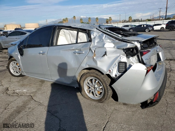 2020 Toyota Prius L Eco with VIN JTDKARFU4L3120925, listed as a Copart auction lot 46131575 with 142,129 mi miles and Salvage Title. Bid and sale history available at carsss.com. Image 2.