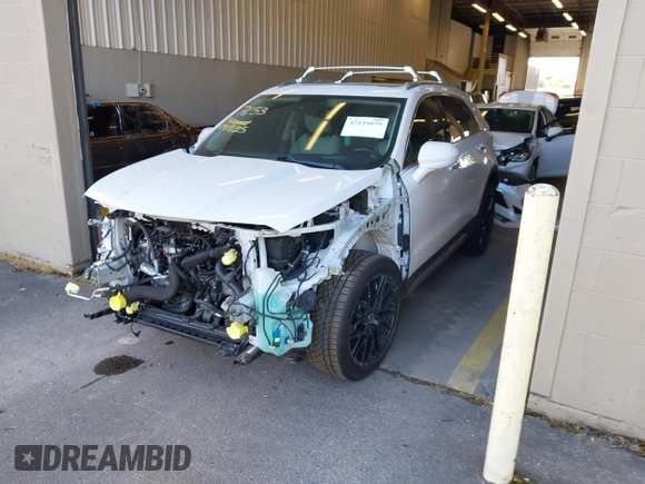 2020 Cadillac XT4 AWD Premium Luxury с VIN 1GYFZDR45LF064043, выставлен на аукционе IAAI как лот 42129079 с пробегом 33 717 миль миль и . История ставок и продаж доступна на DreamBid. Изображение 22.