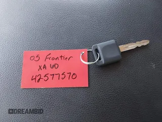 2005 Nissan Frontier LE z VIN 1N6AD07W85C418182, wystawiony jako IAAI lot #42577570 z przebiegiem 204 780 mil mil oraz . Historia ofert i sprzedaży dostępna na DreamBid. Obrazek 11.