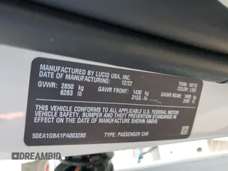 2023 Lucid Air Grand Touring z VIN 50EA1GBA1PA003280, wystawiony jako Copart lot #69447544 z przebiegiem 4282 mil mil oraz Szkody całkowita. Historia ofert i sprzedaży dostępna na DreamBid. Obrazek 13.