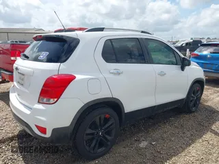 2018 Chevrolet Trax LT with VIN 3GNCJLSB5JL265874, listed as a IAAI auction lot 41962064 with 51,229 mi miles. Bid and sale history available at carsss.com. Image 4.