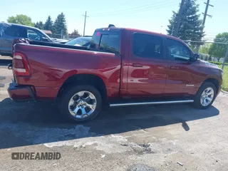 2019 Ram 1500 Big Horn с VIN 1C6SRFFT1KN726854, выставлен на аукционе IAAI как лот 42240401 с пробегом 82 545 миль миль и . История ставок и продаж доступна на DreamBid. Изображение 13.