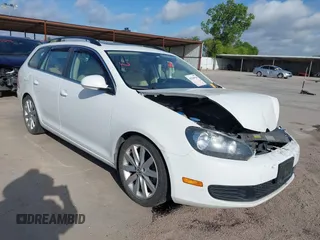 2014 Volkswagen Jetta TDI w/Sunroof & Nav with VIN 3VWPL7AJ0EM608544, listed as a IAAI auction lot 42549920 with 185,900 mi miles and . Bid and sale history available at DreamBid. Image 1.