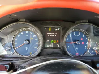 2015 Maserati GranTurismo Sport z VIN ZAM45VMA2F0154541, wystawiony jako Copart lot #79026524 z przebiegiem 38 791 mil mil oraz Nie do naprawy • Non repairable. Historia ofert i sprzedaży dostępna na DreamBid. Obrazek 9.