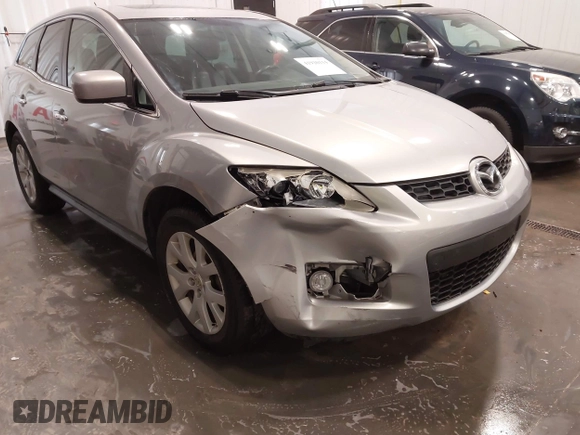 2007 Mazda CX-7 Sport with VIN JM3ER293670158686, listed as a IAAI auction lot 41920114 with 179,012 mi miles. Bid and sale history available at carsss.com. Image 6.