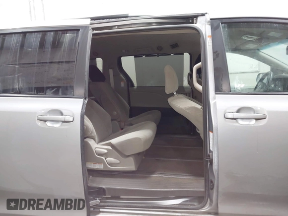 2017 Toyota Sienna LE with VIN 5TDJZ3DC7HS167447, listed as a IAAI auction lot 41774350 with 93,340 mi miles. Bid and sale history available at carsss.com. Image 8.