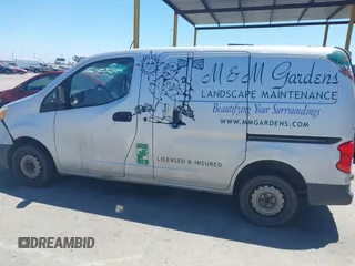 2015 Chevrolet City Express Cargo LS z VIN 3N63M0YN3FK726807, wystawiony jako IAAI lot #42210653 z przebiegiem 118 414 mil mil oraz . Historia ofert i sprzedaży dostępna na DreamBid. Obrazek 14.