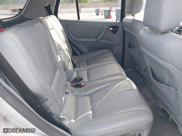 2003 Mercedes-Benz M-Class 3.7L with VIN 4JGAB57EX3A435535, listed as a IAAI auction lot 42099551 with 205,226 mi miles. Bid and sale history available at carsss.com. Image 8.