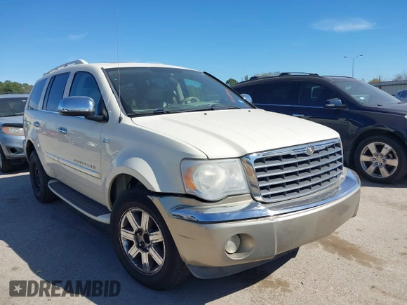 2008 Chrysler Aspen Limited z VIN 1A8HX58258F158451, wystawiony jako IAAI lot #41819591 z przebiegiem 173 482 mil mil oraz . Historia ofert i sprzedaży dostępna na DreamBid. Obrazek 1.