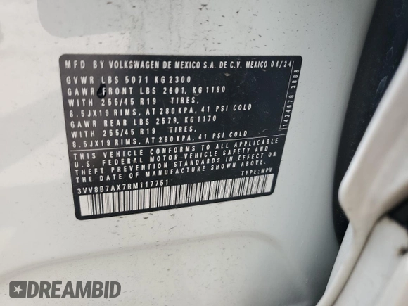 2024 Volkswagen Tiguan SE R-Line Black z VIN 3VV8B7AX7RM117751, wystawiony jako Copart lot #56531675 z przebiegiem 11 964 mil mil oraz Szkoda całkowita • Salvage title. Historia ofert i sprzedaży dostępna na DreamBid. Obrazek 13.