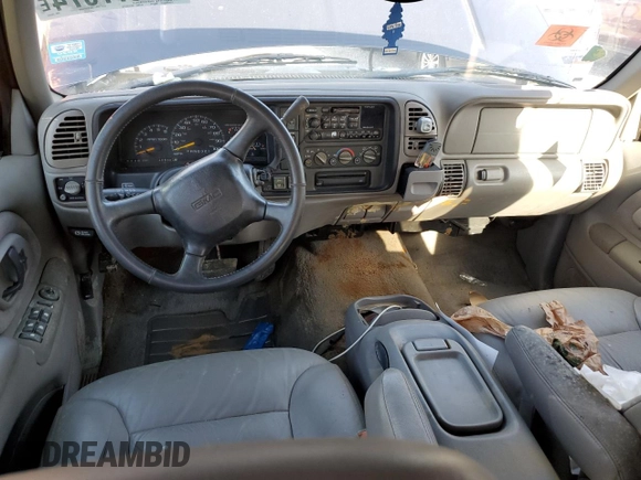 1998 GMC Yukon with VIN 1GKEK13R6WJ706204, listed as a Copart auction lot 77577074 with 186,023 mi miles and Salvage Title. Bid and sale history available at carsss.com. Image 8.
