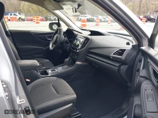 2019 Subaru Forester with VIN JF2SKACC9KH466823, listed as a IAAI auction lot 41948203 with 34,743 mi miles. Bid and sale history available at carsss.com. Image 5.