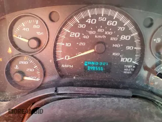 2005 Chevrolet Express Cargo z VIN 1GCFG15X751112877, wystawiony jako Copart lot #77494014 z przebiegiem 349 555 mil mil oraz Czysty tytuł • Clean title. Historia ofert i sprzedaży dostępna na DreamBid. Obrazek 9.