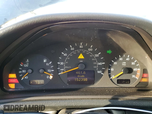 2003 Mercedes-Benz CLK 320 z VIN WDBLK65G53T136688, wystawiony jako Copart lot #43355805 z przebiegiem 152 398 mil mil oraz Szkody całkowita. Historia ofert i sprzedaży dostępna na DreamBid. Obrazek 9.