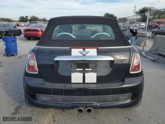 2010 MINI Cooper Convertible S with VIN WMWMS3C56ATY51365, listed as a Copart auction lot 81899994 with 0 mi miles and Non Repairable. Bid and sale history available at carsss.com. Image 6.