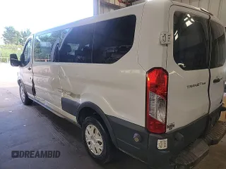 2016 Ford Transit XL z VIN 1FBZX2ZM3GKA39429, wystawiony jako IAAI lot #42829507 z przebiegiem 180 054 mil mil oraz . Historia ofert i sprzedaży dostępna na DreamBid. Obrazek 33.