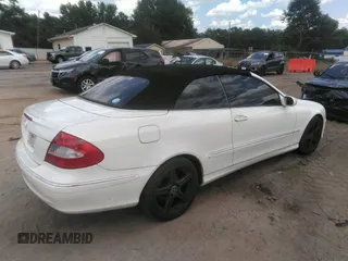 2007 Mercedes-Benz CLK 350 with VIN WDBTK56F27F234467, listed as a IAAI auction lot 42569835 with 139,325 mi miles and . Bid and sale history available at DreamBid. Image 4.