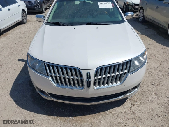 2011 Lincoln MKZ with VIN 3LNHL2GC2BR752903, listed as a IAAI auction lot 41758756 with 100,686 mi miles. Bid and sale history available at carsss.com. Image 13.